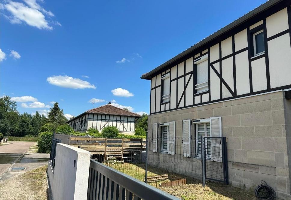 Charmante Maison Comme Chez Soi Saint-Amand-sur-Fion Extérieur photo